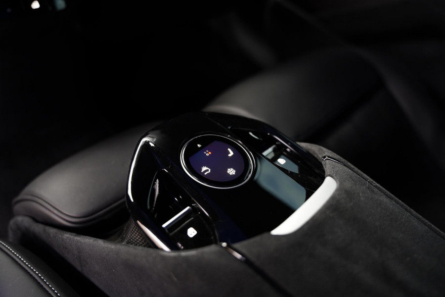 Ferrari Purosangue 6.5 V12 / Colore Purosanque