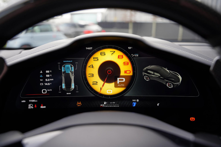 Ferrari Purosangue 6.5 V12 / Colore Purosanque