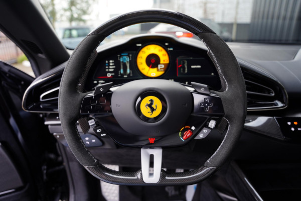 Ferrari Purosangue 6.5 V12 / Colore Purosanque