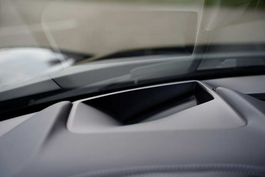 Ferrari Purosangue 6.5 V12 / Colore Purosanque