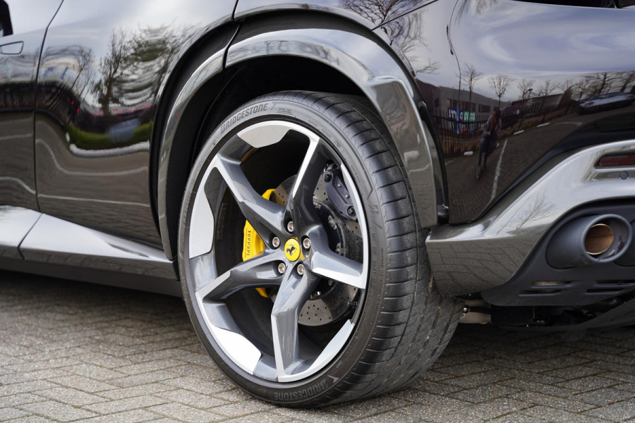 Ferrari Purosangue 6.5 V12 / Colore Purosanque