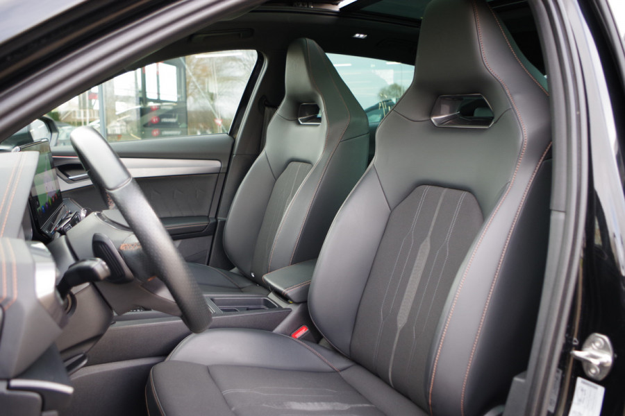 CUPRA Formentor 1.4 e-Hybrid 245 PK VZ Copper Edition, Panoramadak, Trekhaak, Memory, Camera