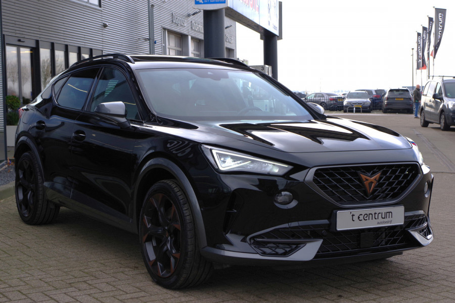 CUPRA Formentor 1.4 e-Hybrid 245 PK VZ Copper Edition, Panoramadak, Trekhaak, Memory, Camera