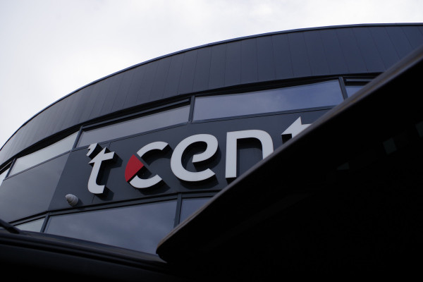 CUPRA Formentor 1.4 e-Hybrid 245 PK VZ Copper Edition, Panoramadak, Trekhaak, Memory, Camera