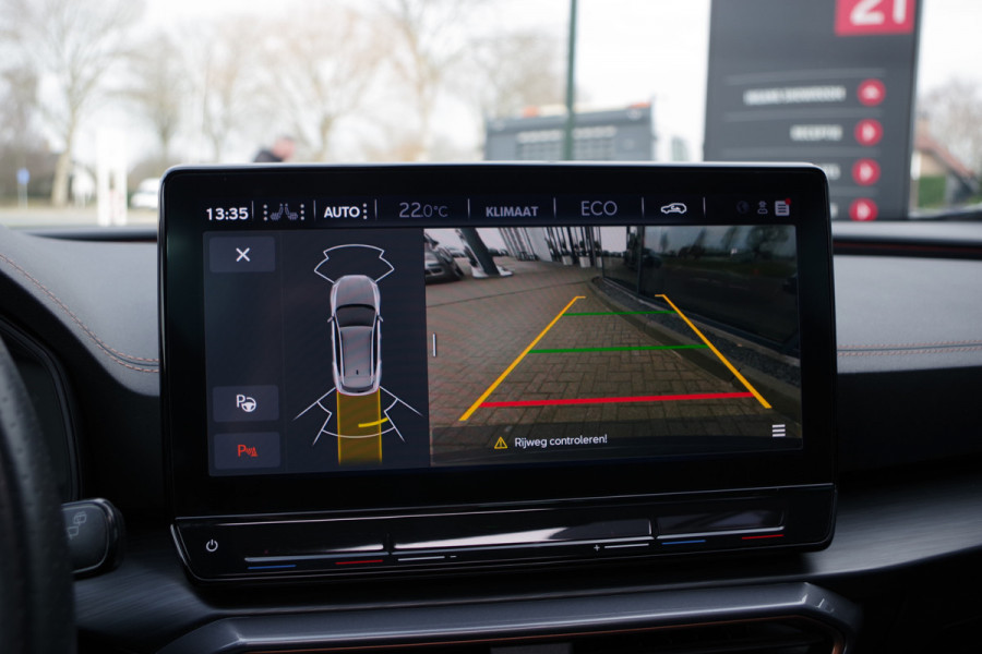 CUPRA Formentor 1.4 e-Hybrid 245 PK VZ Copper Edition, Panoramadak, Trekhaak, Memory, Camera