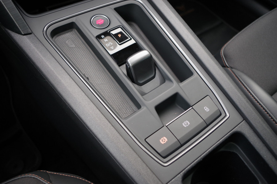 CUPRA Formentor 1.4 e-Hybrid 245 PK VZ Copper Edition, Panoramadak, Trekhaak, Memory, Camera