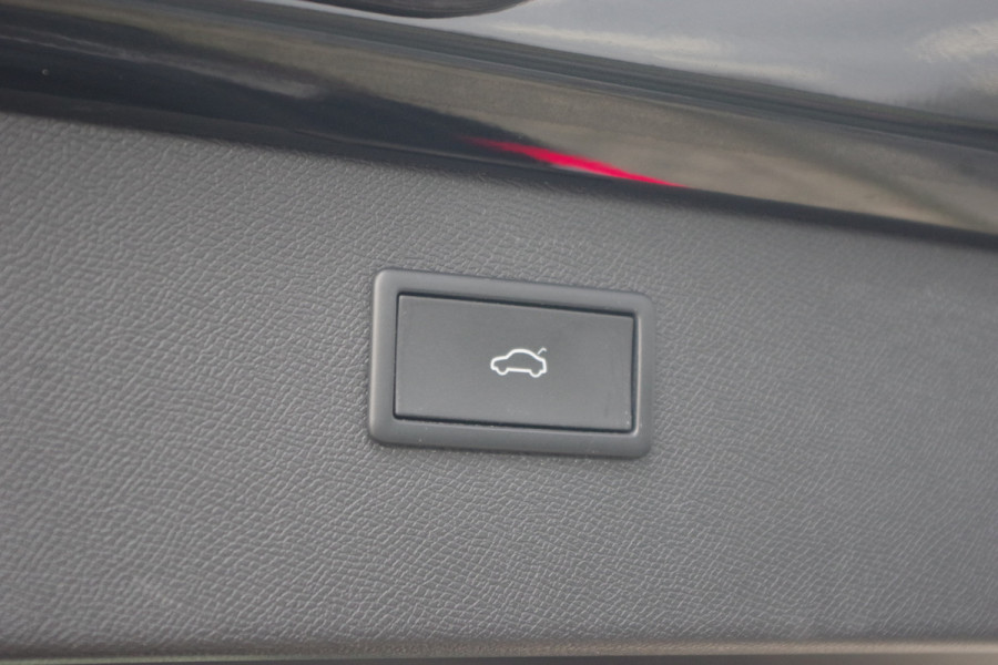 CUPRA Formentor 1.4 e-Hybrid 245 PK VZ Copper Edition, Panoramadak, Trekhaak, Memory, Camera