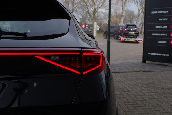 CUPRA Formentor 1.4 e-Hybrid 245 PK VZ Copper Edition, Panoramadak, Trekhaak, Memory, Camera