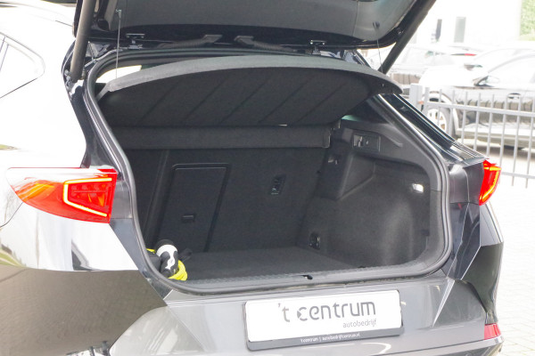 CUPRA Formentor 1.4 e-Hybrid 245 PK VZ Copper Edition, Panoramadak, Trekhaak, Memory, Camera