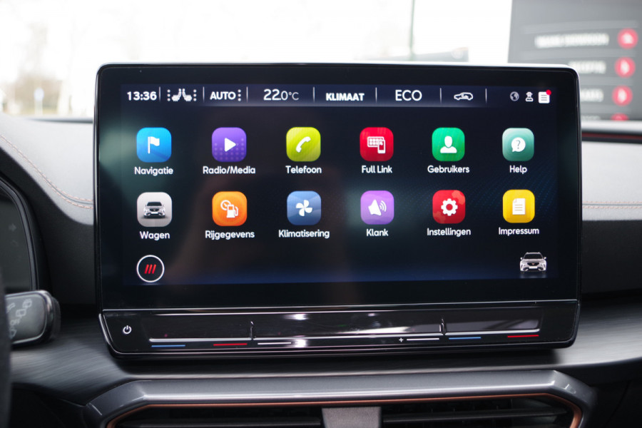 CUPRA Formentor 1.4 e-Hybrid 245 PK VZ Copper Edition, Panoramadak, Trekhaak, Memory, Camera