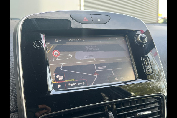 Renault Clio BWJ 11-2018 | 0.9 TCe 90PK Limited | TREKHAAK | NAVI | AIRCO | PDC | LICHTMETAAL | PRIVACY GLASS | CRUISE