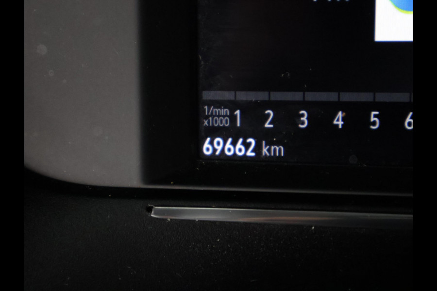 Opel Corsa 1.2 Elegance Two-Tone | Stuur- & Stoelverwarming | Navigatie | Camera | Parkeersensoren |