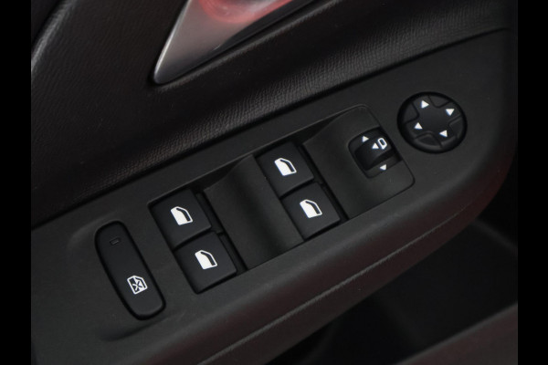 Opel Corsa 1.2 Elegance Two-Tone | Stuur- & Stoelverwarming | Navigatie | Camera | Parkeersensoren |