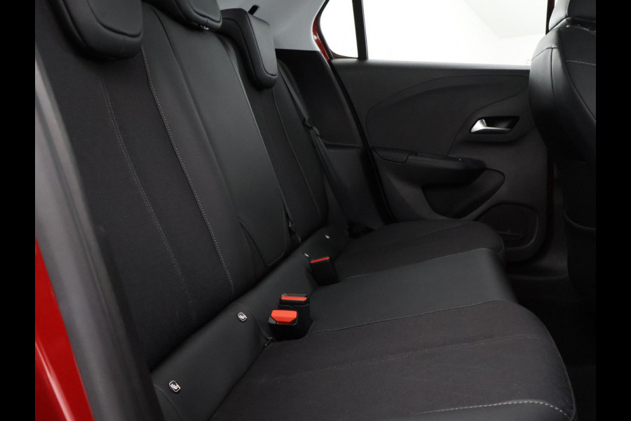 Opel Corsa 1.2 Elegance Two-Tone | Stuur- & Stoelverwarming | Navigatie | Camera | Parkeersensoren |