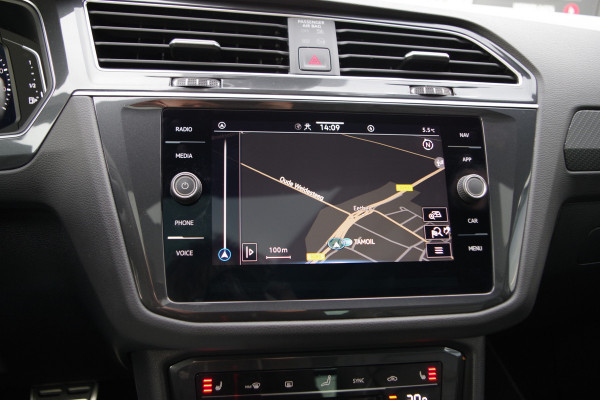 Volkswagen Tiguan 1.4 TSI eHybrid 245 PK R-Line BNS+, Leder, Panoramadak, 360 Camera, IQ-LED