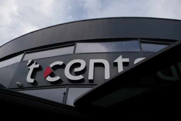 Volkswagen Tiguan 1.4 TSI eHybrid 245 PK R-Line BNS+, Leder, Panoramadak, 360 Camera, IQ-LED