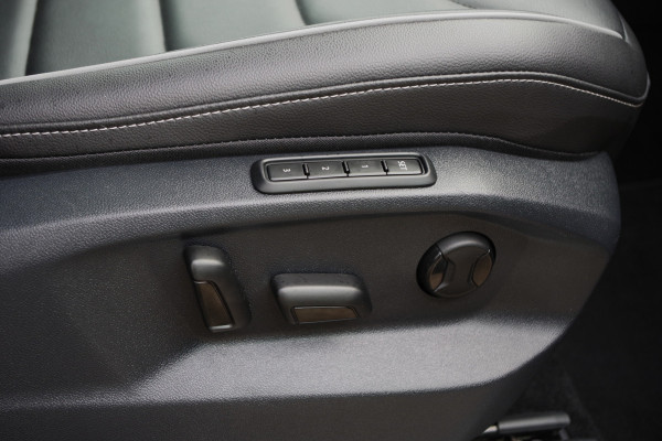 Volkswagen Tiguan 1.4 TSI eHybrid 245 PK R-Line BNS+, Leder, Panoramadak, 360 Camera, IQ-LED