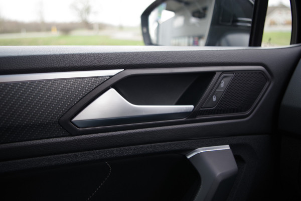 Volkswagen Tiguan 1.4 TSI eHybrid 245 PK R-Line BNS+, Leder, Panoramadak, 360 Camera, IQ-LED