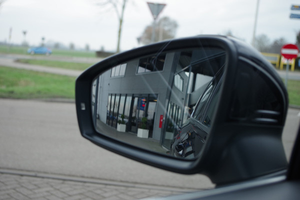 Volkswagen Tiguan 1.4 TSI eHybrid 245 PK R-Line BNS+, Leder, Panoramadak, 360 Camera, IQ-LED