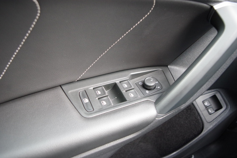 Volkswagen Tiguan 1.4 TSI eHybrid 245 PK R-Line BNS+, Leder, Panoramadak, 360 Camera, IQ-LED