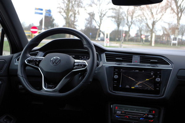 Volkswagen Tiguan 1.4 TSI eHybrid 245 PK R-Line BNS+, Leder, Panoramadak, 360 Camera, IQ-LED