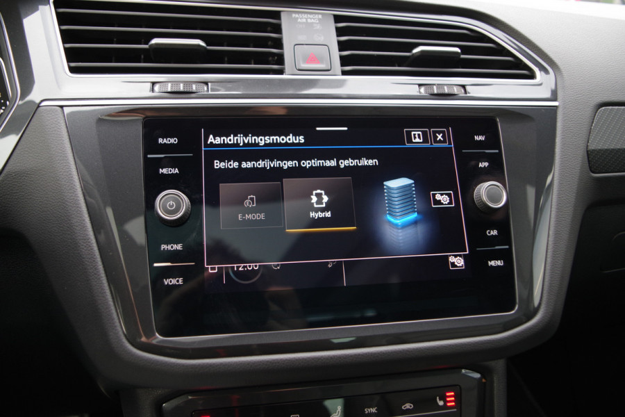 Volkswagen Tiguan 1.4 TSI eHybrid 245 PK R-Line BNS+, Leder, Panoramadak, 360 Camera, IQ-LED