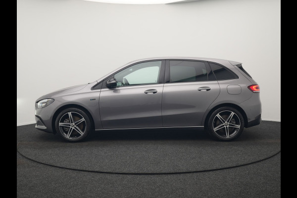 Mercedes-Benz B-Klasse 250 e Progressive Plug In Hybrid 218pk Dealer O.H. PHEV | Camera | Night Pakket | Sfeerverlichting | Widescreen Navi | Sportstoelen Memory & Verwarmd | Apple Carplay | Blis | Cruise Control | Navigatie | DAB |