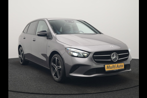 Mercedes-Benz B-Klasse 250 e Progressive Plug In Hybrid 218pk Dealer O.H. PHEV | Camera | Night Pakket | Sfeerverlichting | Widescreen Navi | Sportstoelen Memory & Verwarmd | Apple Carplay | Blis | Cruise Control | Navigatie | DAB |