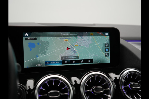 Mercedes-Benz B-Klasse 250 e Progressive Plug In Hybrid 218pk Dealer O.H. PHEV | Camera | Night Pakket | Sfeerverlichting | Widescreen Navi | Sportstoelen Memory & Verwarmd | Apple Carplay | Blis | Cruise Control | Navigatie | DAB |