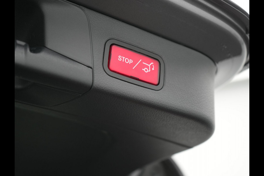 Mercedes-Benz B-Klasse 250 e Progressive Plug In Hybrid 218pk Dealer O.H. PHEV | Camera | Night Pakket | Sfeerverlichting | Widescreen Navi | Sportstoelen Memory & Verwarmd | Apple Carplay | Blis | Cruise Control | Navigatie | DAB |