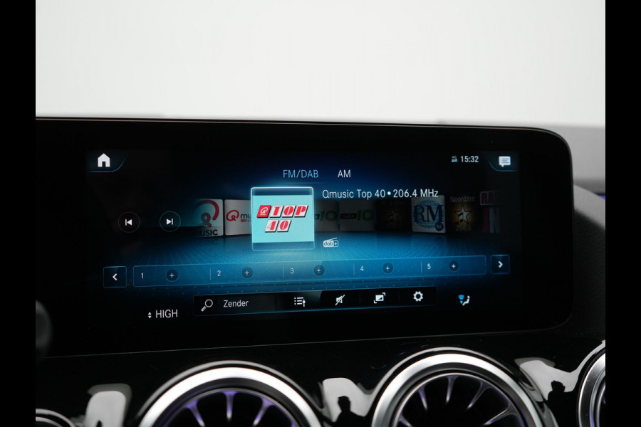 Mercedes-Benz B-Klasse 250 e Progressive Plug In Hybrid 218pk Dealer O.H. PHEV | Camera | Night Pakket | Sfeerverlichting | Widescreen Navi | Sportstoelen Memory & Verwarmd | Apple Carplay | Blis | Cruise Control | Navigatie | DAB |