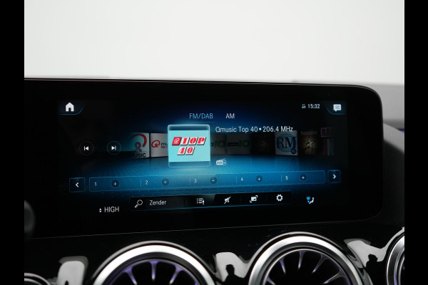 Mercedes-Benz B-Klasse 250 e Progressive Plug In Hybrid 218pk Dealer O.H. PHEV | Camera | Night Pakket | Sfeerverlichting | Widescreen Navi | Sportstoelen Memory & Verwarmd | Apple Carplay | Blis | Cruise Control | Navigatie | DAB |