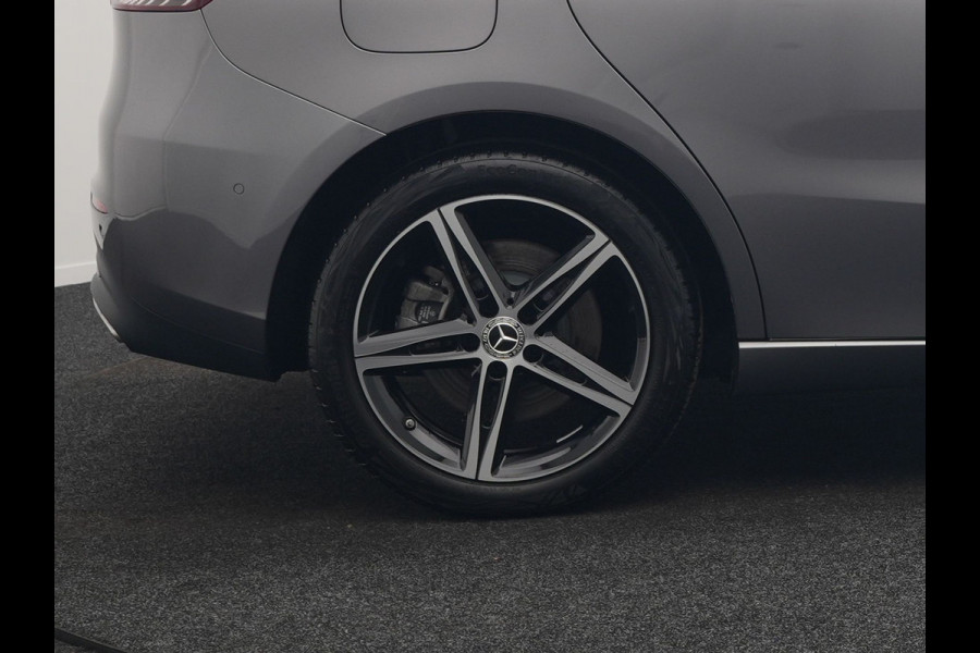 Mercedes-Benz B-Klasse 250 e Progressive Plug In Hybrid 218pk Dealer O.H. PHEV | Camera | Night Pakket | Sfeerverlichting | Widescreen Navi | Sportstoelen Memory & Verwarmd | Apple Carplay | Blis | Cruise Control | Navigatie | DAB |