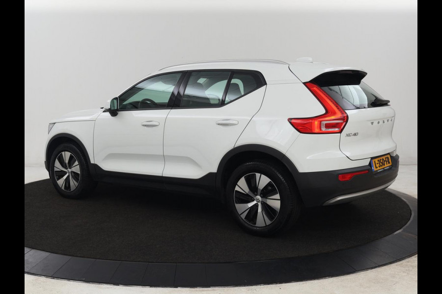 Volvo XC40 1.5 T2 Business Pro | Trekhaak | Camera | Carplay | Adaptive cruise | Keyless | Full LED | Navigatie | Parkeerhulp | Digital Cockpit | Climate control | Bluetooth