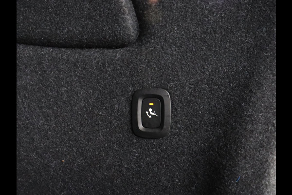 Volvo XC40 1.5 T2 Business Pro | Trekhaak | Camera | Carplay | Adaptive cruise | Keyless | Full LED | Navigatie | Parkeerhulp | Digital Cockpit | Climate control | Bluetooth