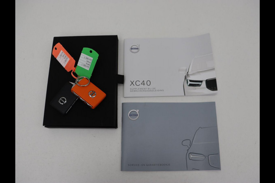 Volvo XC40 1.5 T2 Business Pro | Trekhaak | Camera | Carplay | Adaptive cruise | Keyless | Full LED | Navigatie | Parkeerhulp | Digital Cockpit | Climate control | Bluetooth