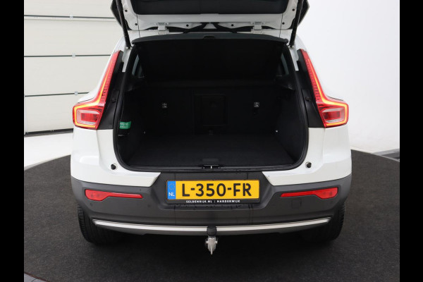 Volvo XC40 1.5 T2 Business Pro | Trekhaak | Camera | Carplay | Adaptive cruise | Keyless | Full LED | Navigatie | Parkeerhulp | Digital Cockpit | Climate control | Bluetooth