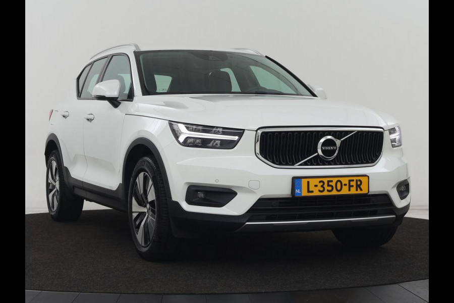 Volvo XC40 1.5 T2 Business Pro | Trekhaak | Camera | Carplay | Adaptive cruise | Keyless | Full LED | Navigatie | Parkeerhulp | Digital Cockpit | Climate control | Bluetooth