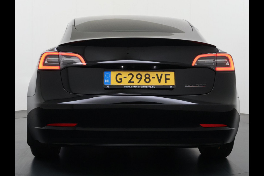 Tesla Model 3 Performance AWD 75 kWh VAN €24.900,- NU VOOR SLECHTS €21.440,- Uw LENTEVOORDEEL €3.460,- |SOH 86% | 20 inch velgen (als nieuw) | Zeer nette staat | Rijklaar geleverd incl. 12 mnd Bovag-garantie | Tesla fabrieksgarantie op de hoogvolt accu t/m 13-12-2027 of 192.000 km