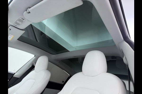 Tesla Model 3 Performance AWD 75 kWh VAN €24.900,- NU VOOR SLECHTS €21.440,- Uw LENTEVOORDEEL €3.460,- |SOH 86% | 20 inch velgen (als nieuw) | Zeer nette staat | Rijklaar geleverd incl. 12 mnd Bovag-garantie | Tesla fabrieksgarantie op de hoogvolt accu t/m 13-12-2027 of 192.000 km