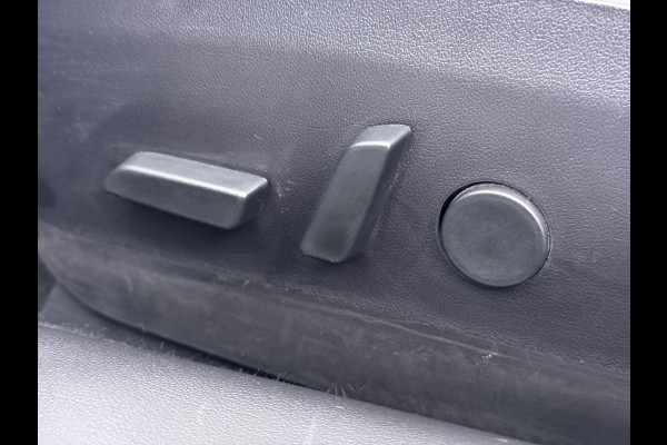 Tesla Model 3 Performance AWD 75 kWh VAN €24.900,- NU VOOR SLECHTS €21.440,- Uw LENTEVOORDEEL €3.460,- |SOH 86% | 20 inch velgen (als nieuw) | Zeer nette staat | Rijklaar geleverd incl. 12 mnd Bovag-garantie | Tesla fabrieksgarantie op de hoogvolt accu t/m 13-12-2027 of 192.000 km