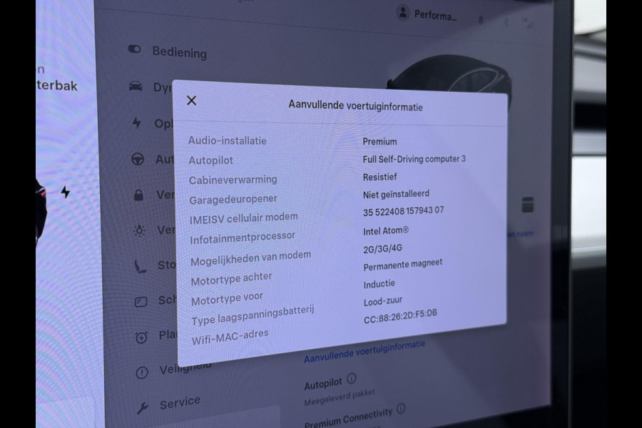 Tesla Model 3 Performance AWD 75 kWh VAN €24.900,- NU VOOR SLECHTS €21.440,- Uw LENTEVOORDEEL €3.460,- |SOH 86% | 20 inch velgen (als nieuw) | Zeer nette staat | Rijklaar geleverd incl. 12 mnd Bovag-garantie | Tesla fabrieksgarantie op de hoogvolt accu t/m 13-12-2027 of 192.000 km
