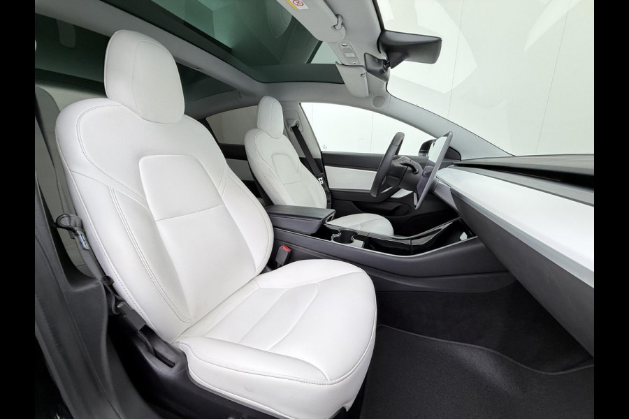 Tesla Model 3 Performance AWD 75 kWh VAN €24.900,- NU VOOR SLECHTS €21.440,- Uw LENTEVOORDEEL €3.460,- |SOH 86% | 20 inch velgen (als nieuw) | Zeer nette staat | Rijklaar geleverd incl. 12 mnd Bovag-garantie | Tesla fabrieksgarantie op de hoogvolt accu t/m 13-12-2027 of 192.000 km