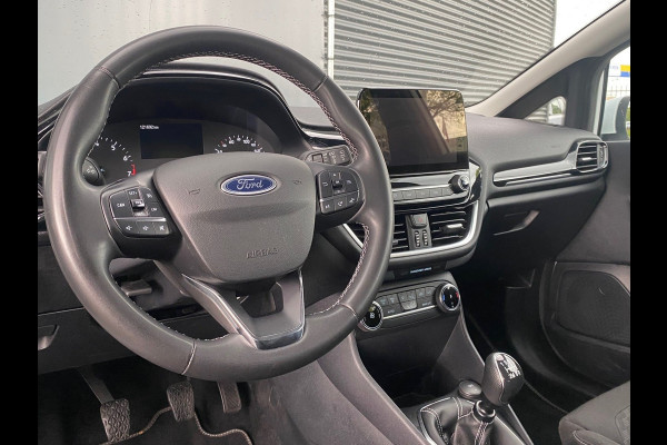 Ford Fiesta BWJ 2023 | 1.0T Hybrid 126PK Titanium | CLIMA | CARPLAY | CRUISE | NAVI | PRIVACY GLASS |