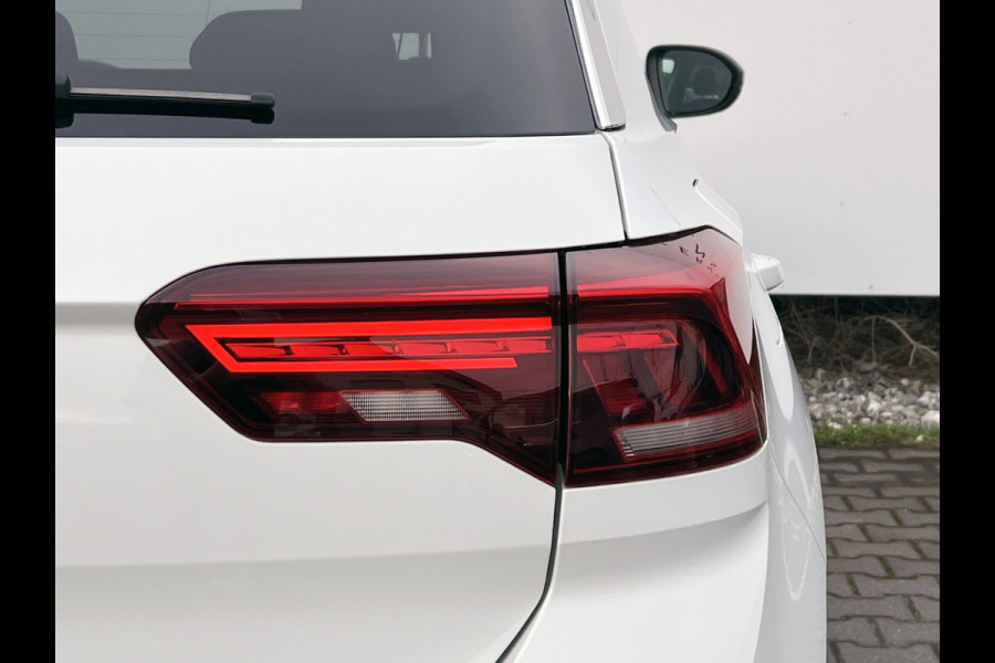 Volkswagen T-Roc 1.5 TSI Move | Carplay | LED | Virtual Cockpit | DAB