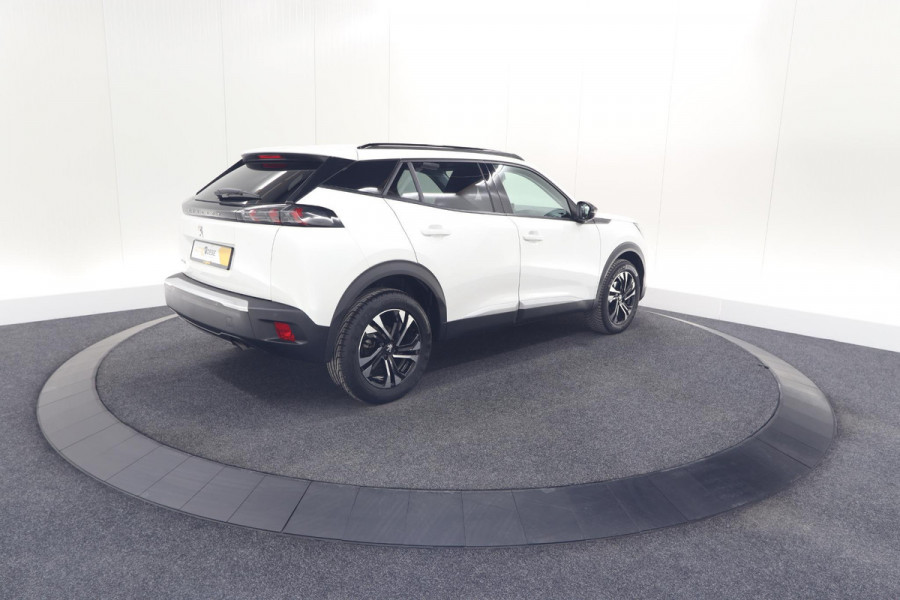Peugeot 2008 PureTech 100 Allure Pack | Allseason Banden | Parkeersensoren | Apple Carplay