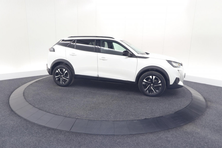 Peugeot 2008 PureTech 100 Allure Pack | Allseason Banden | Parkeersensoren | Apple Carplay
