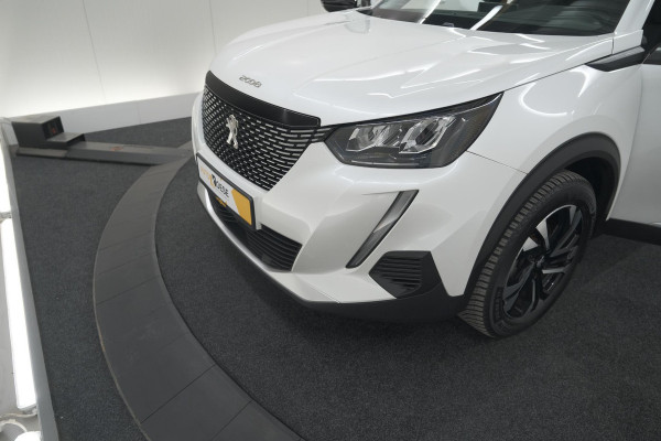 Peugeot 2008 PureTech 100 Allure Pack | Allseason Banden | Parkeersensoren | Apple Carplay