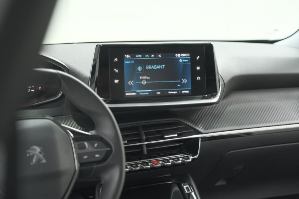 Peugeot 2008 PureTech 100 Allure Pack | Allseason Banden | Parkeersensoren | Apple Carplay