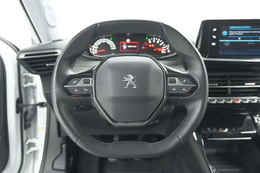 Peugeot 2008 PureTech 100 Allure Pack | Allseason Banden | Parkeersensoren | Apple Carplay